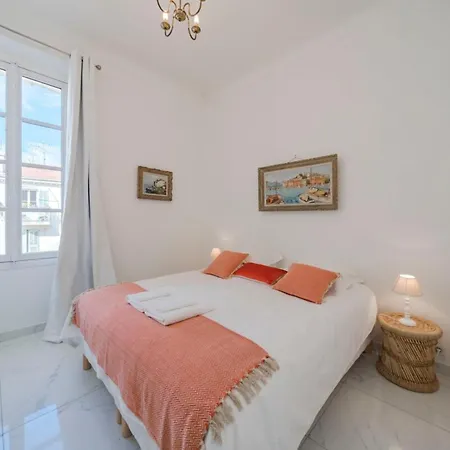דירה Wdf 2 Bedrooms Heart Of קאן