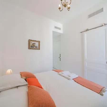 Wdf 2 Bedrooms Heart Of