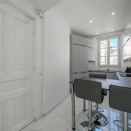 Apartment Wdf 2 Bedrooms Heart Of Cannes